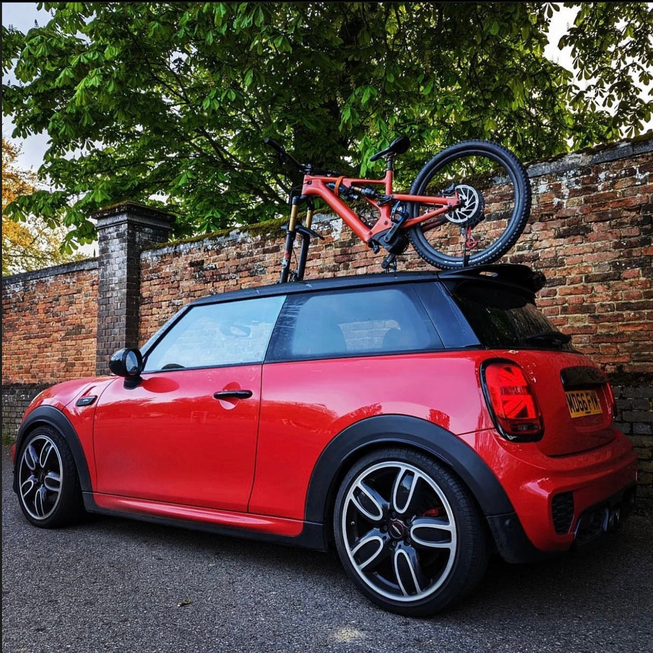 Classic Rover Mini Bike Rack Mini Bike Rack/Carrier – Mount Evo