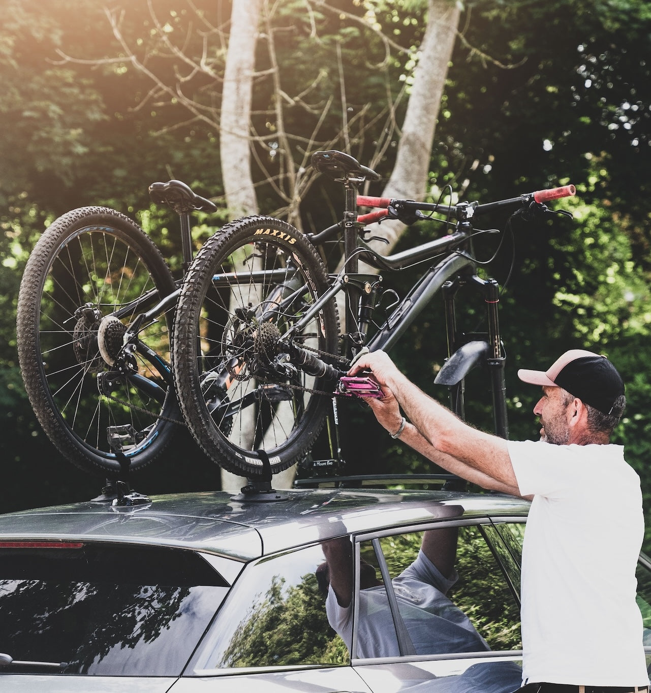 Duo Two Bike Vacuum Rack Mount Evo